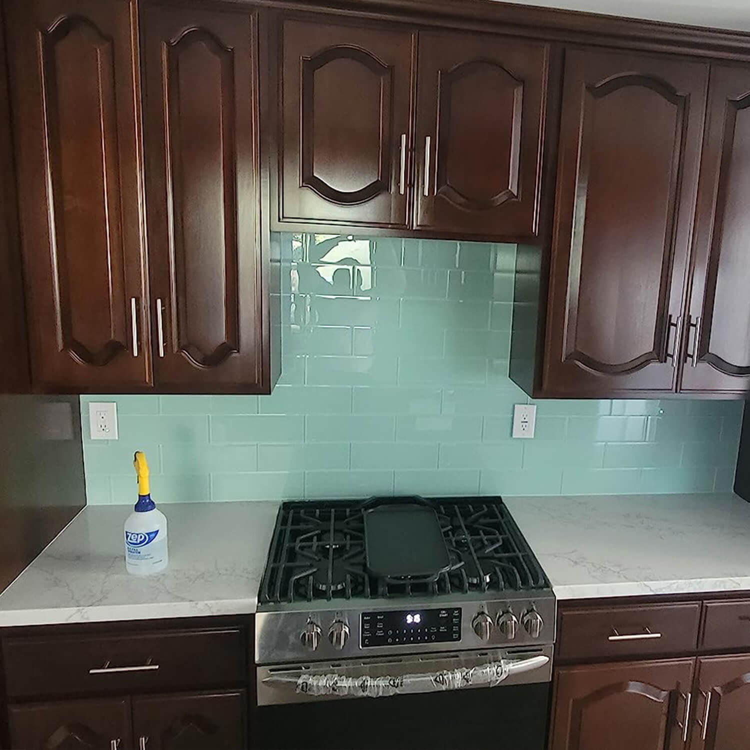 Light Green Glass Subway Tile, White Glass for Bathroom Kitchen Shower Backsplash Wall, 4 x 12 Inches, 4 Sq.Ft