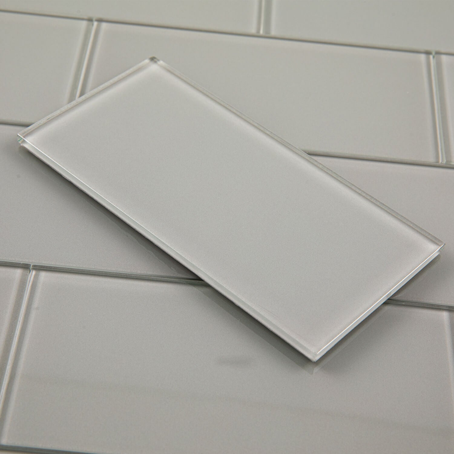 Peel and Stick Glass Subway Tile, 3 x 6 Inch, 5 Sq Ft, Light Grey Glass for Bathroom Kitchen Backsplash Wall, 40-Pack