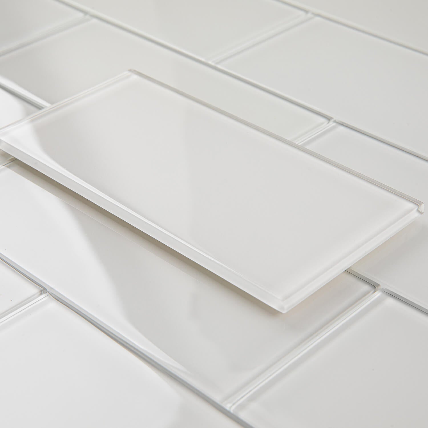 Peel and Stick Glass Subway Tile, 3 x 6 Inch, 5 Sq Ft, White Glass for Bathroom Kitchen Backsplash Wall, 40-Pack